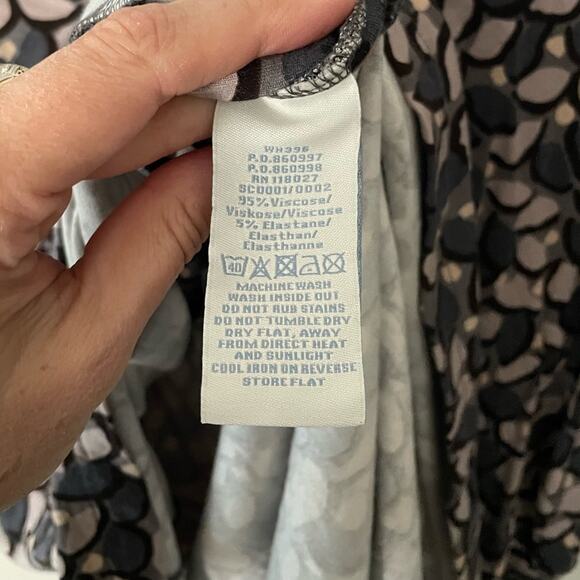 Boden Jersey Knot Front Long Sleeve Dress Size 12R - Picture 3 of 5